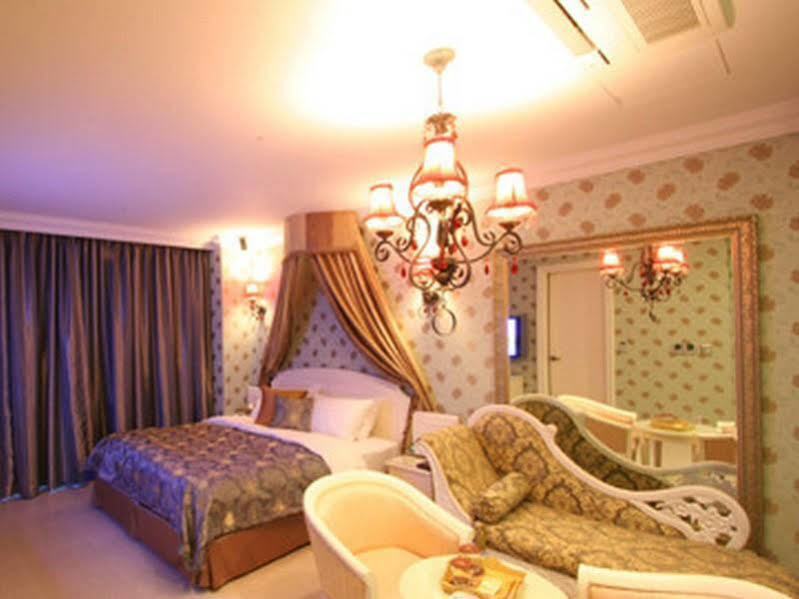 Wiz Hotel Phadzsu Kültér fotó