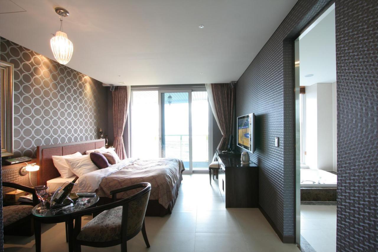 Wiz Hotel Phadzsu Kültér fotó