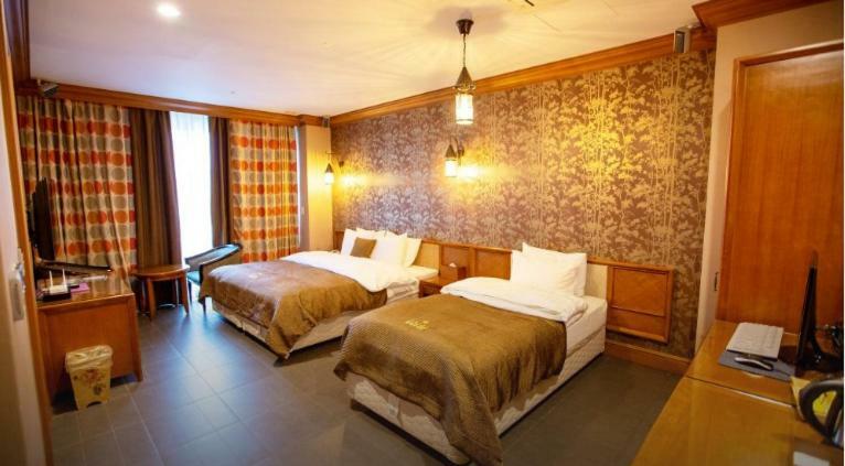 Wiz Hotel Phadzsu Kültér fotó